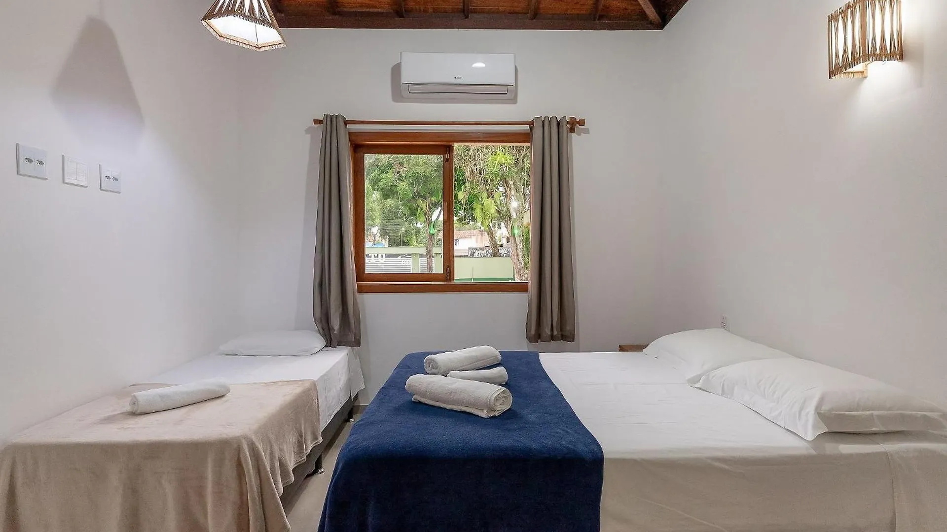 Villa Maritaca Condominio De 4 Casas De Locacao Por Temporada De Alto Padrao Com Spa 포르투세구로 0*,