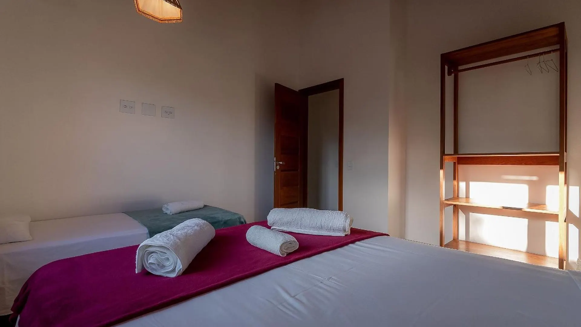 Villa Maritaca Condominio De 4 Casas De Locacao Por Temporada De Alto Padrao Com Spa 포르투세구로