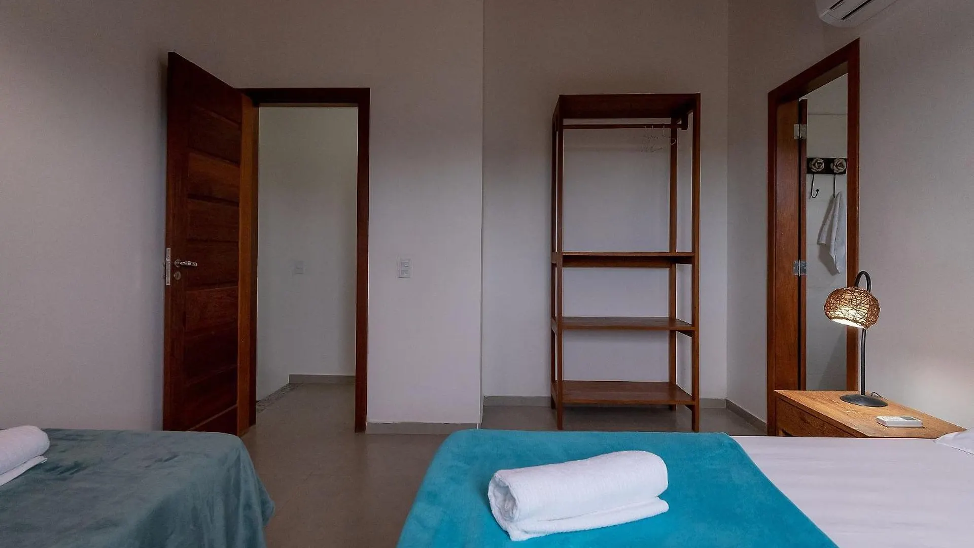 펜션 Villa Maritaca Condominio De 4 Casas De Locacao Por Temporada De Alto Padrao Com Spa 포르투세구로